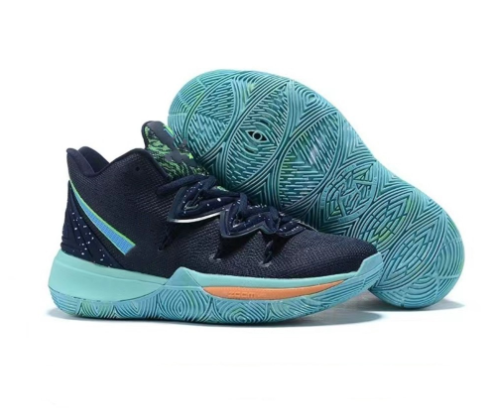 Nike Kyrie 5 Court Sneakers